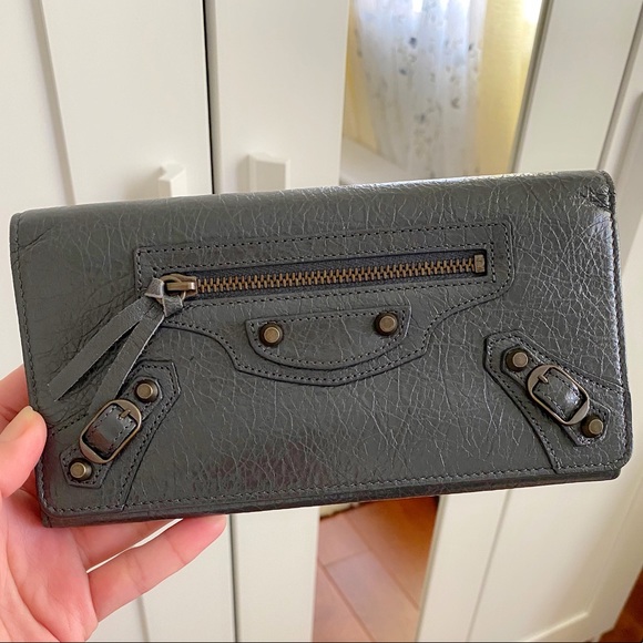 Balenciaga Handbags - ❌SOLD❌ Balenciaga Classic Money Wallet, Gray